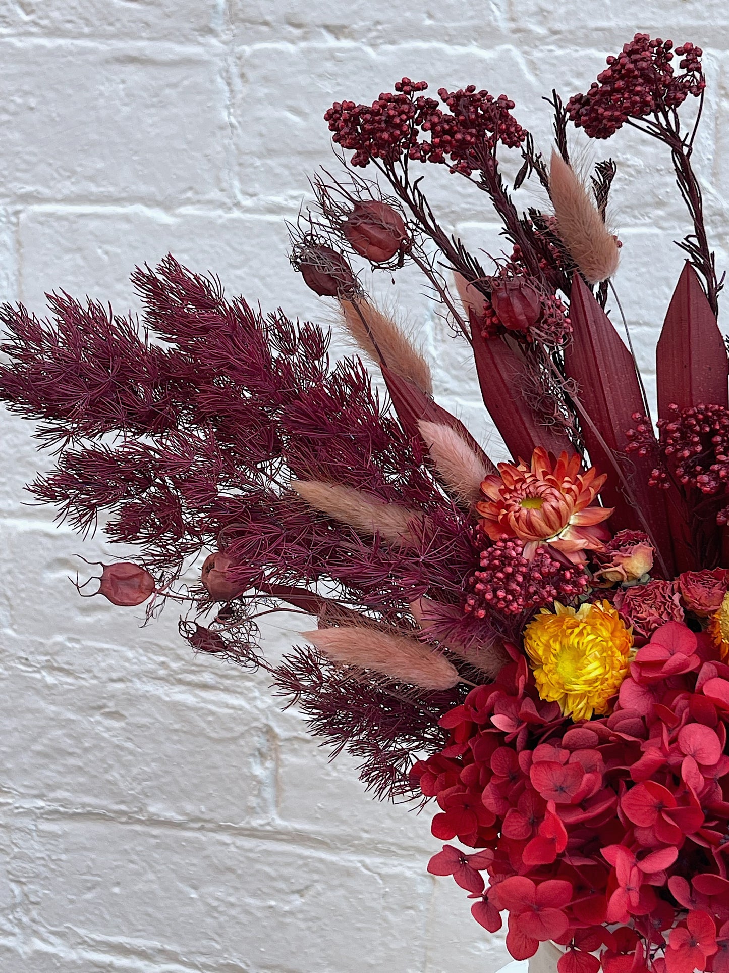 Dried arrangement "Red Sun"