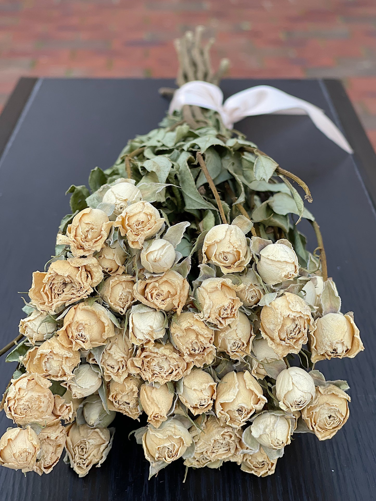 Dried bouquet of roses