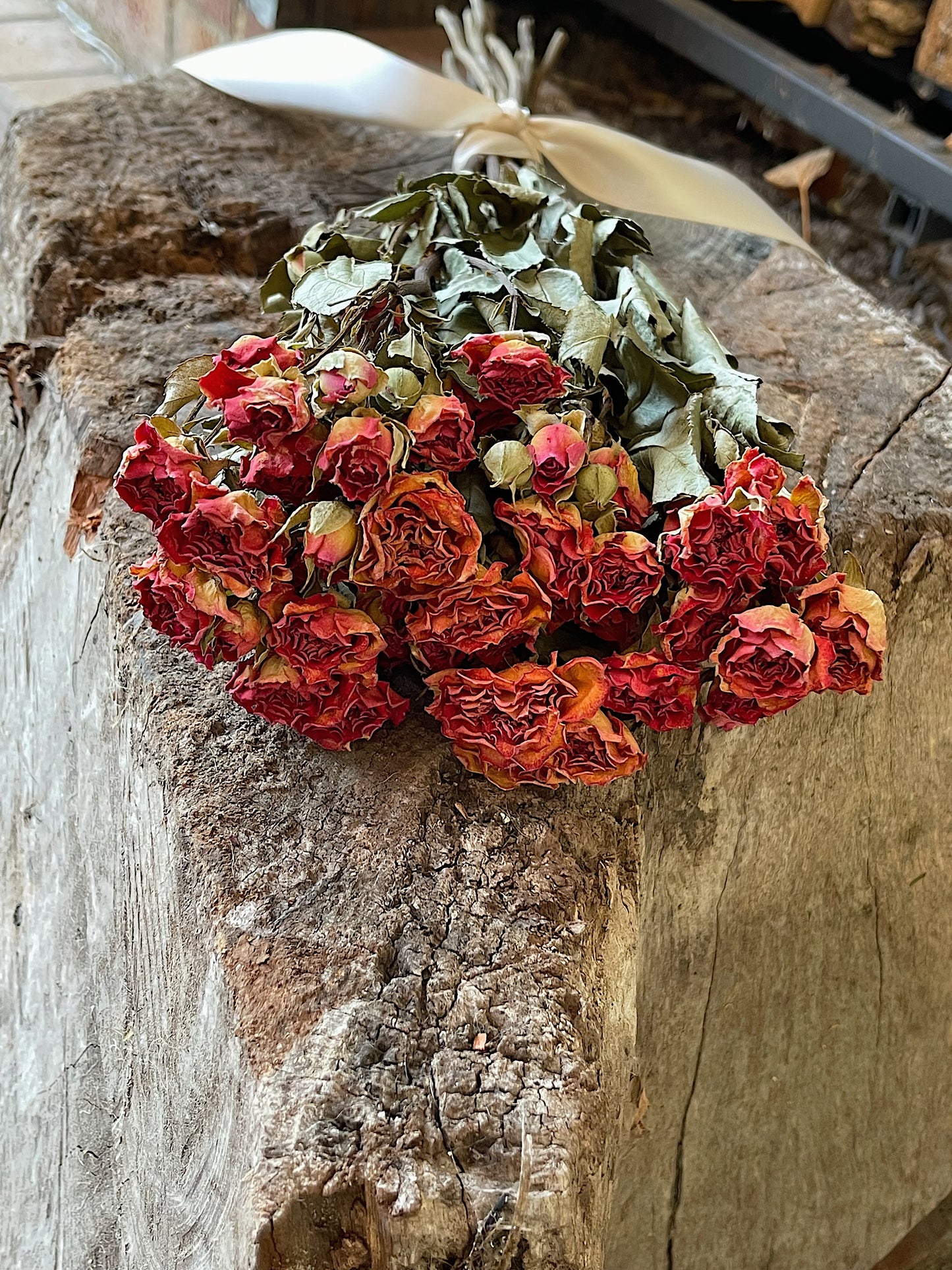 Dried bouquet of roses