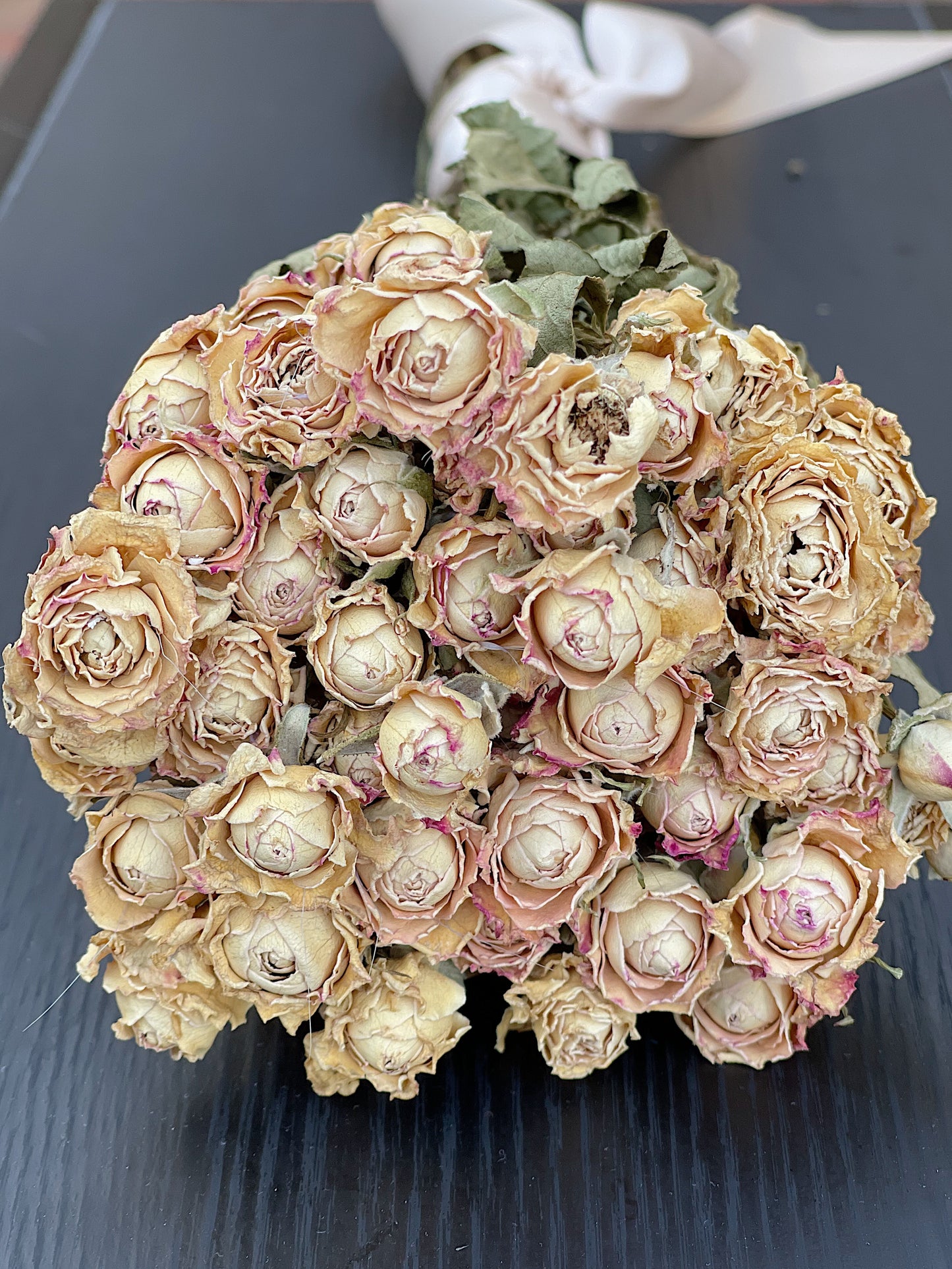 Dried bouquet of roses